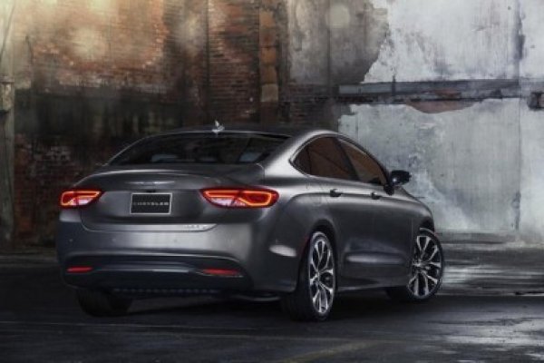 Vezi cum arată noul Chrysler 200